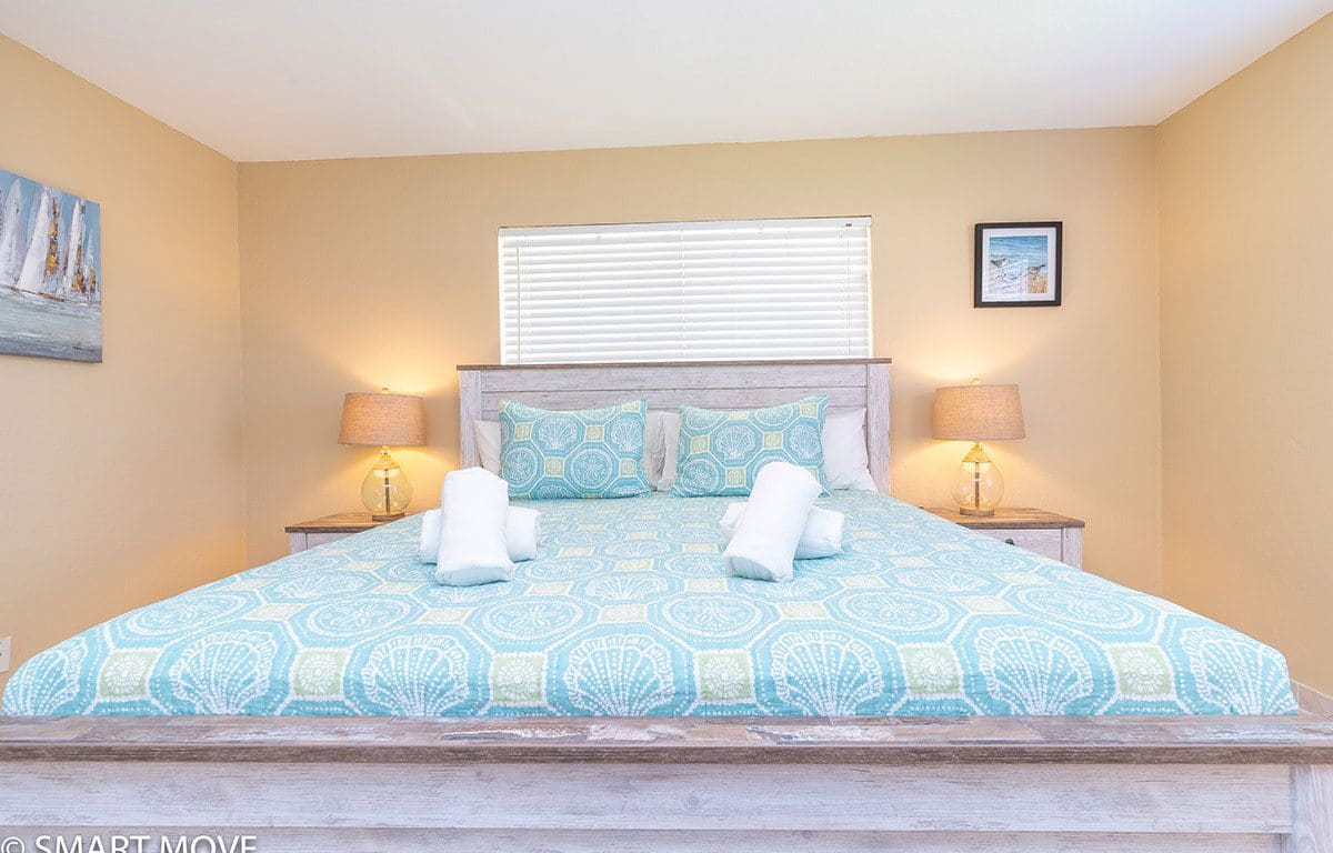 Island Breeze - 3 Bed & 2 Bath | Student-Friendly Crew Housing - 4 Units