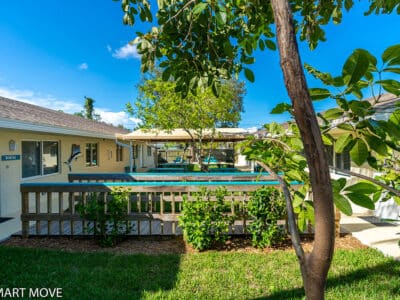 Island Breeze - 3 Bed & 2 Bath | Student-Friendly Crew Housing - 4 Units