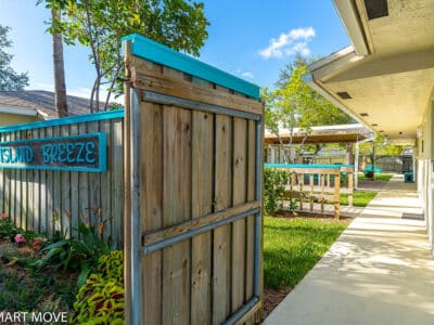 Island Breeze - 3 Bed & 2 Bath | Student-Friendly Crew Housing - 4 Units