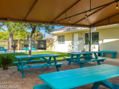 Island Breeze - 3 Bed & 2 Bath | Student-Friendly Crew Housing - 4 Units