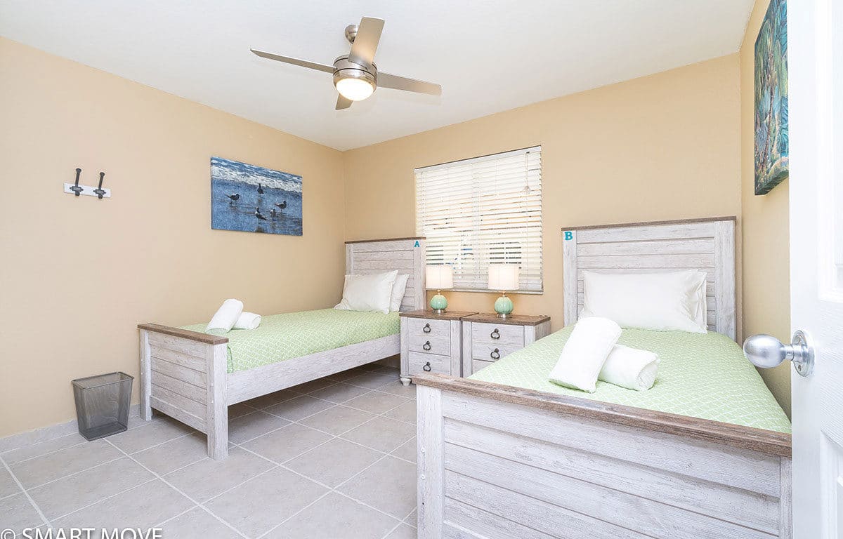 Island Breeze - 3 Bed & 2 Bath | Student-Friendly Crew Housing - 4 Units